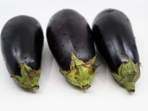 eggplant, vegetable, fruit-3821293.jpg