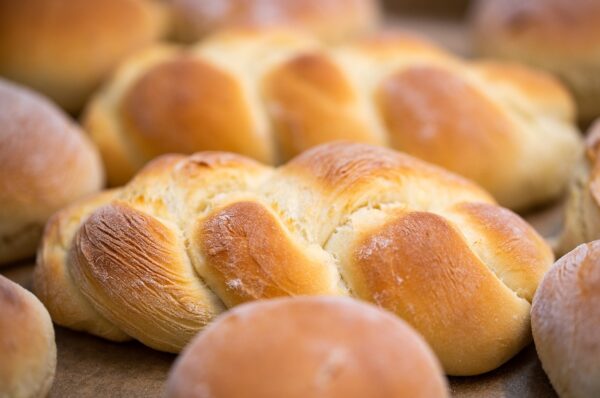 bread, bake, flour-4046506.jpg